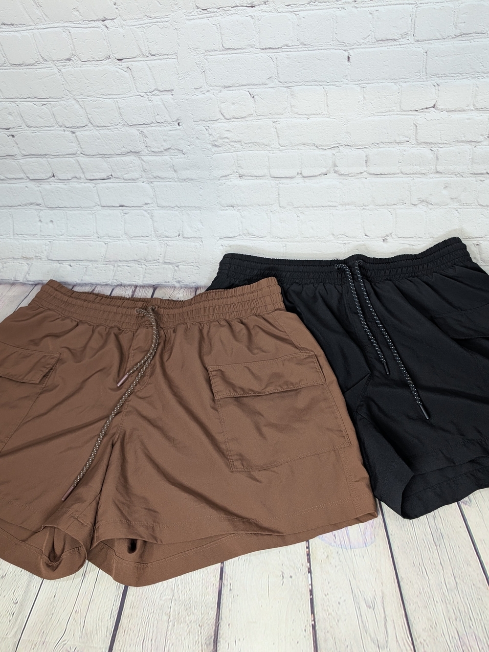 Old Navy Women's Brown and Black Casual Drawstring Shorts